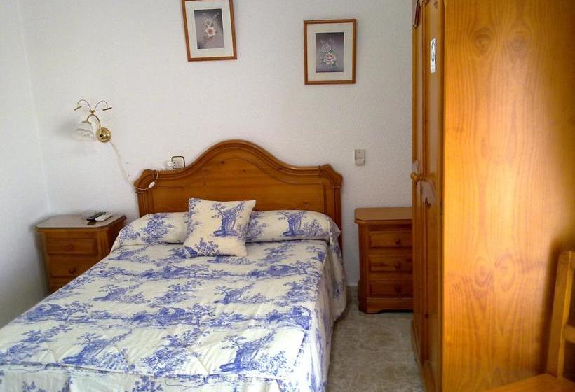 호스텔 Hostal Asensio Nijar