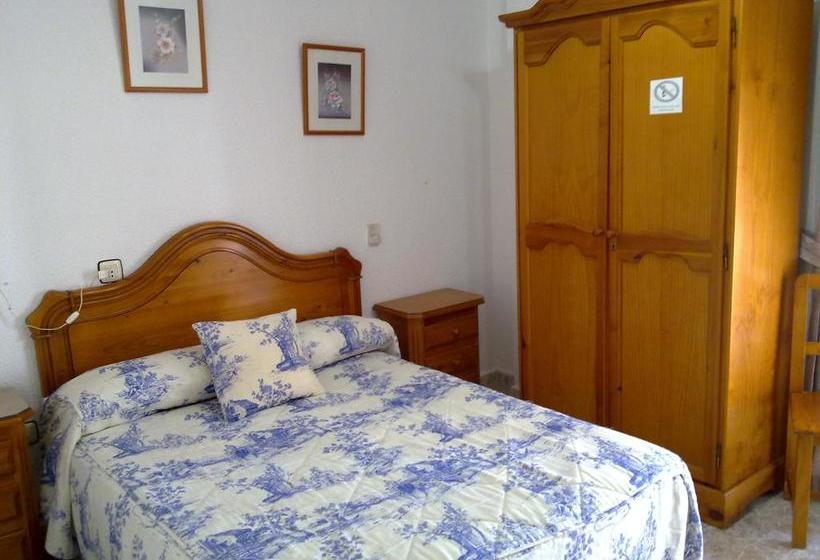 호스텔 Hostal Asensio Nijar