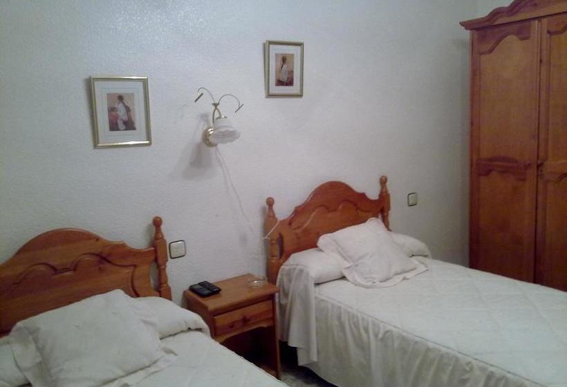 호스텔 Hostal Asensio Nijar