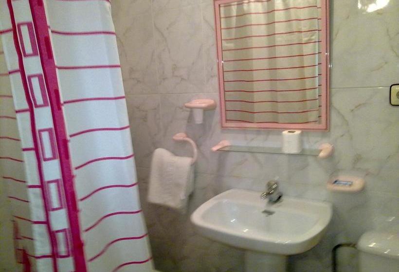 호스텔 Hostal Asensio Nijar