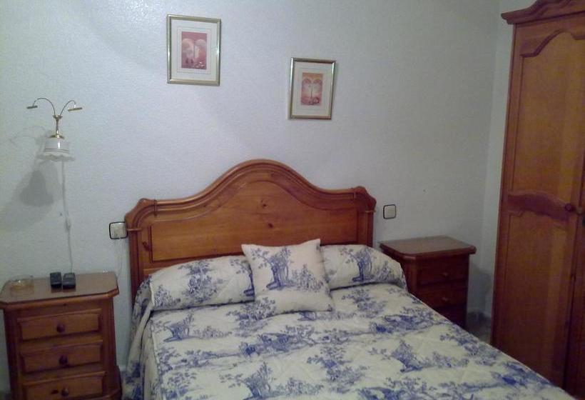 호스텔 Hostal Asensio Nijar