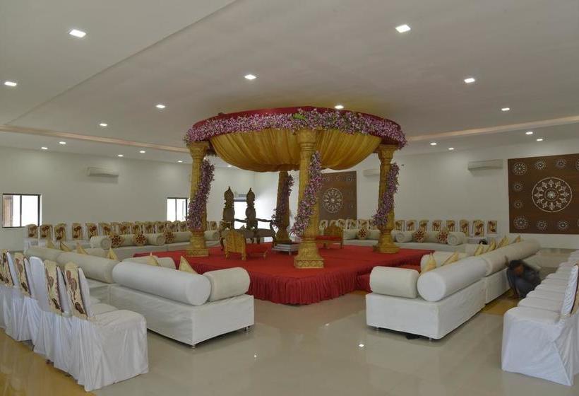 Banyan Paradise Resort