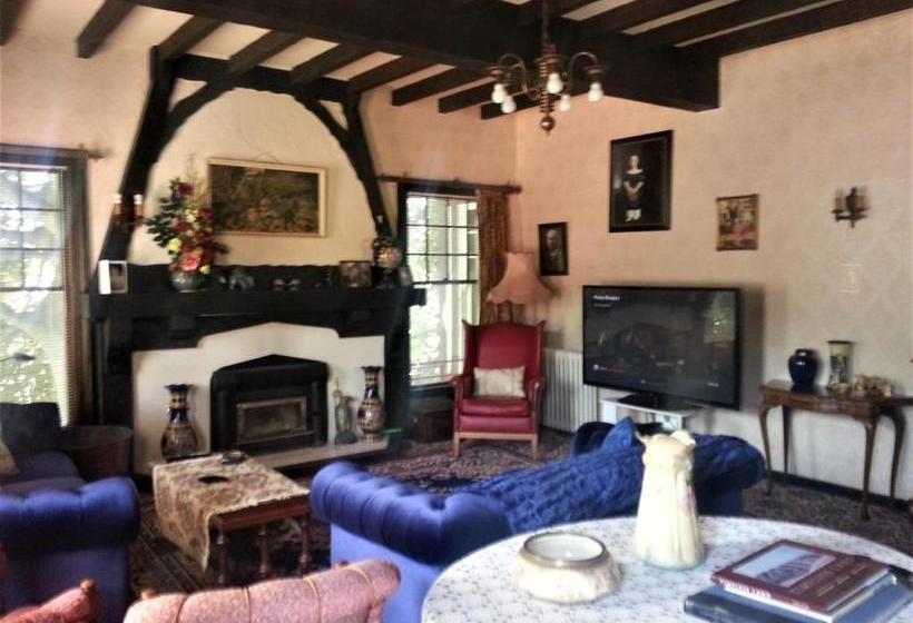 住宿加早餐  Barnett Lodge