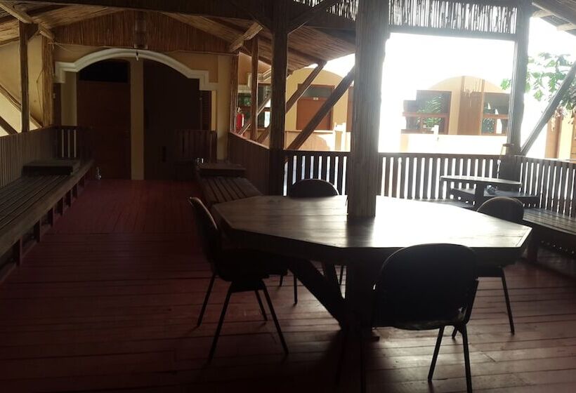 Bed and Breakfast Centro Bajo Hotel & Resto