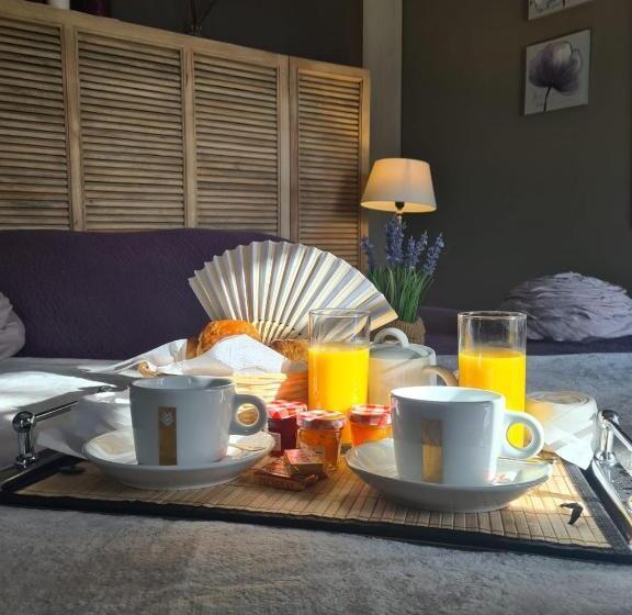 צימר Domaine De La Baratonne