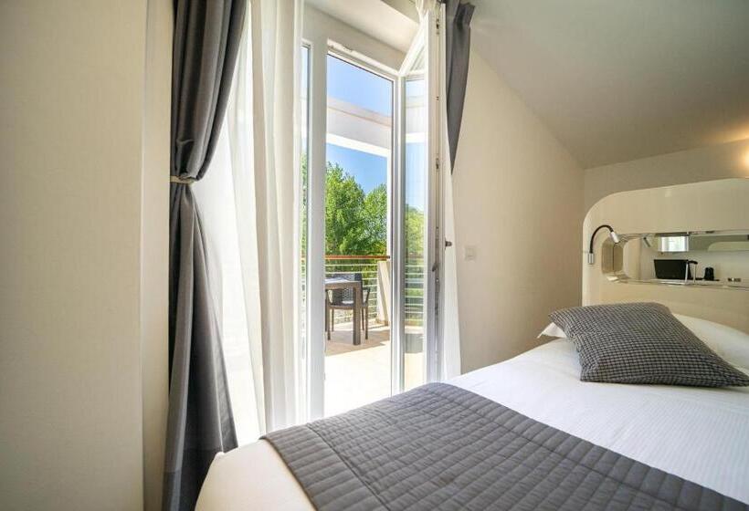 Bed and Breakfast Iconic Wellness Resort & Spa