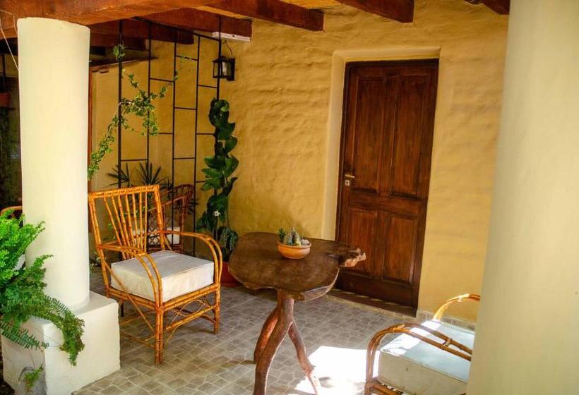 تختخواب و صبحانه La Montaña