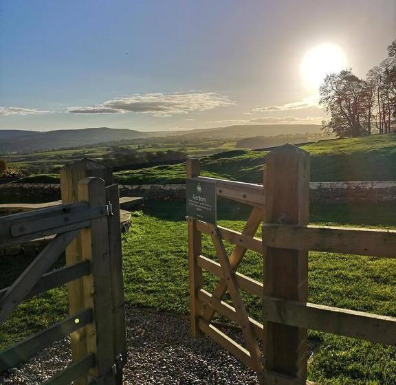 مبيت وإفطار The Old Town Hall