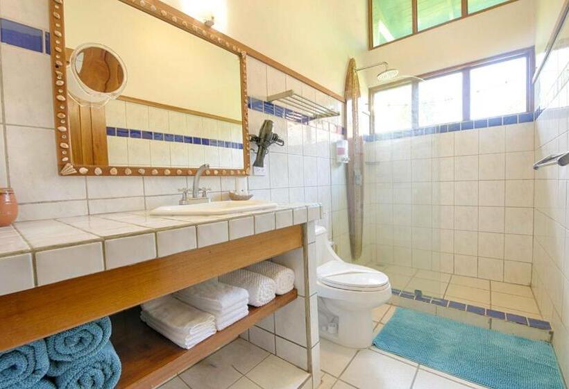 Casa Sueca Hotel   At The Beach