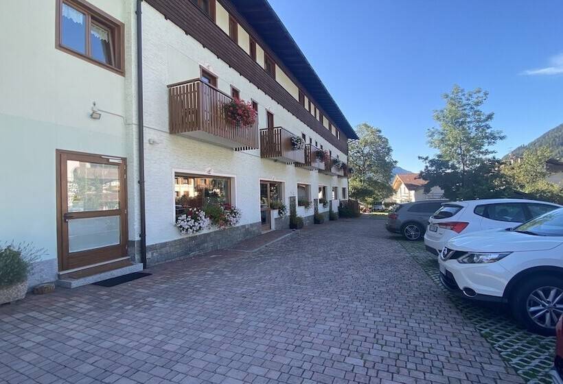 Casteluce Hotel Funivie