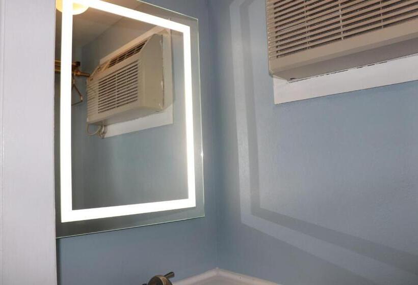 Hitching Post Country Motel