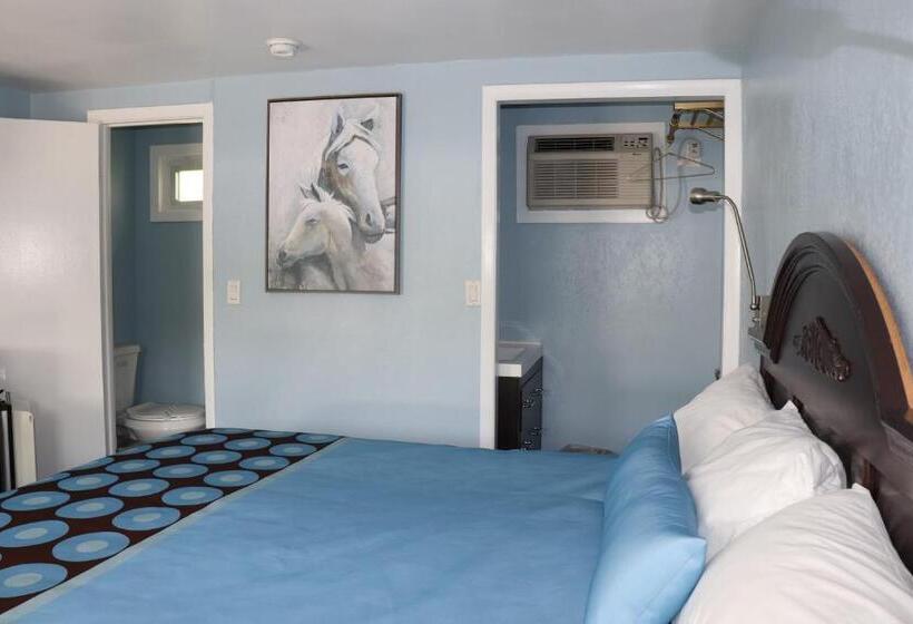 Hitching Post Country Motel