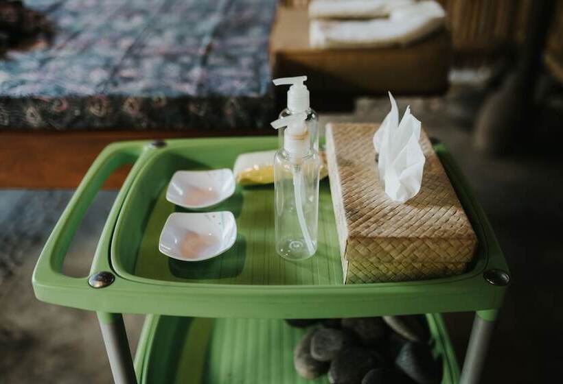 酒店 Aloka Bahari Villas