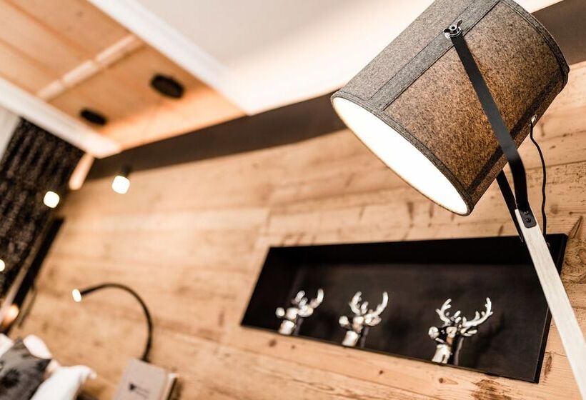 هتل Alpin Boutique Villa Gabriela   Adults Only