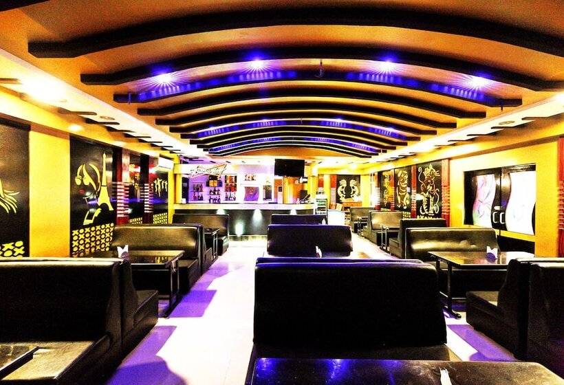 호텔 Alps Residency