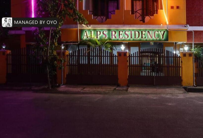 בית מלון כפרי Alps Residency