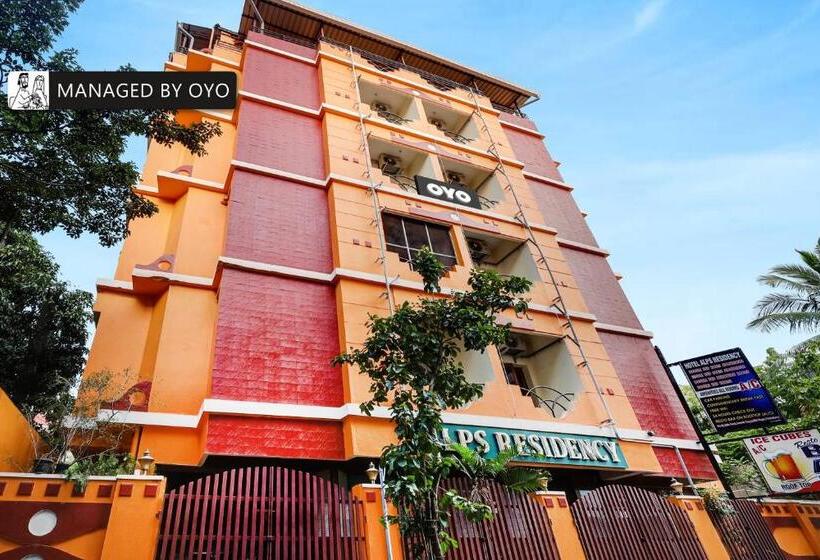 בית מלון כפרי Alps Residency