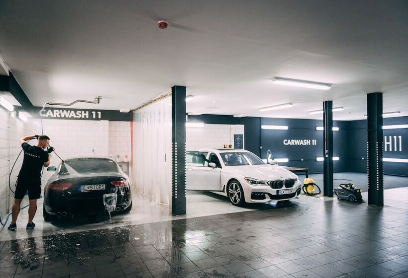 Boutique Hotel11 With Rooftop Spa