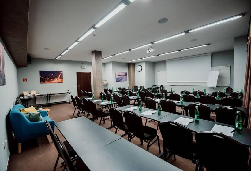 Boutique Hotel11 With Rooftop Spa