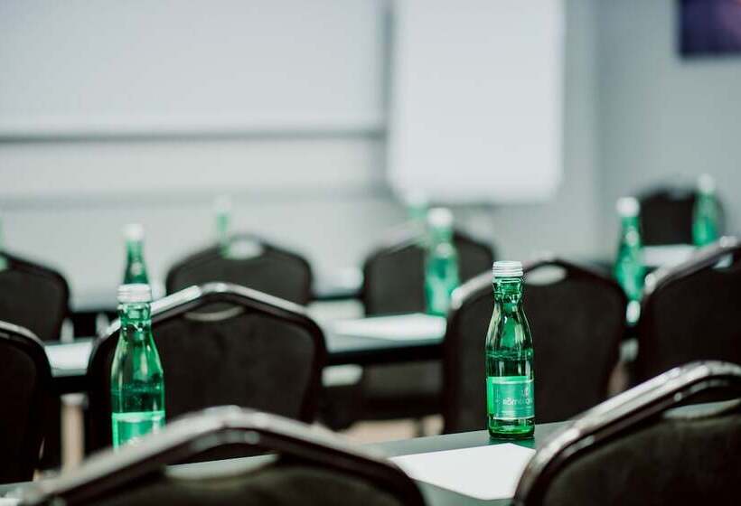 Boutique Hotel11 With Rooftop Spa