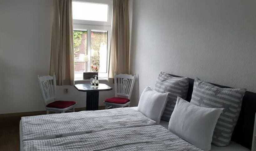 Restaurant  Hotel  Biergarten Haduloha