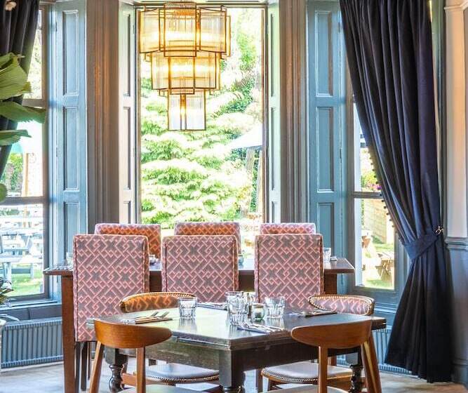 ホテル Hartford Hall On School Lane