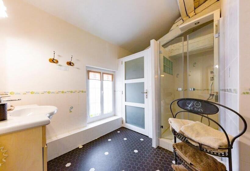 Отель Le Moulin De Rudelle