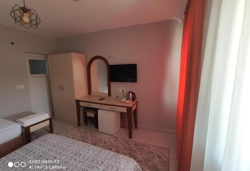 בית מלון כפרי Nostalgia World