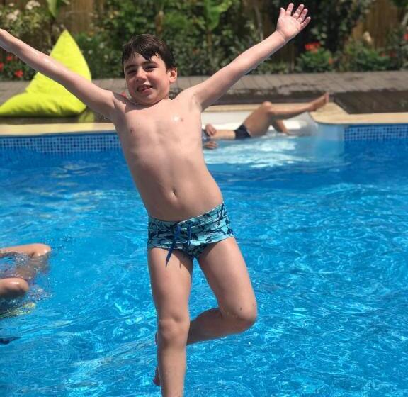 בית מלון כפרי Nostalgia World