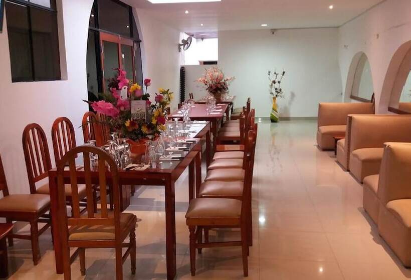 هتل Nueva Estrella