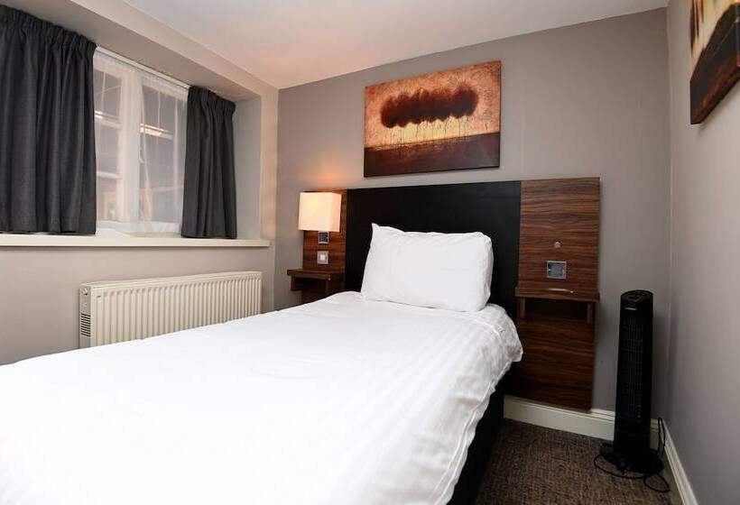 Отель Original White Hart, Ringwood By Marston's Inns