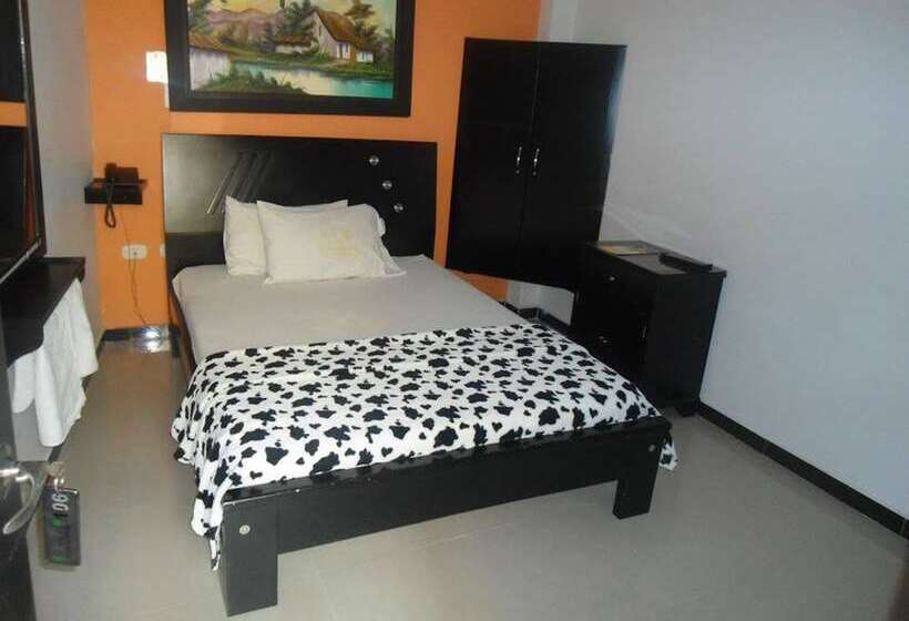 هتل Palmeras De Mariana