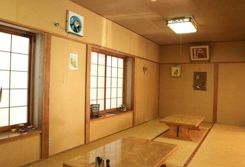 فندق Pension Eden