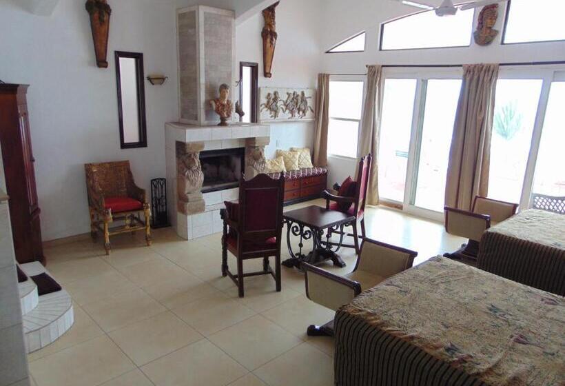 Отель Poco Cielo