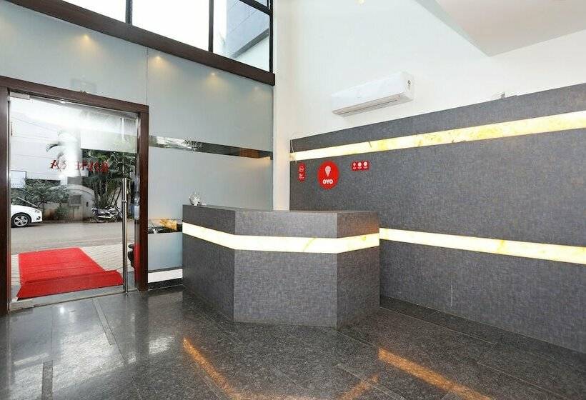 فندق Renovos  Riviera