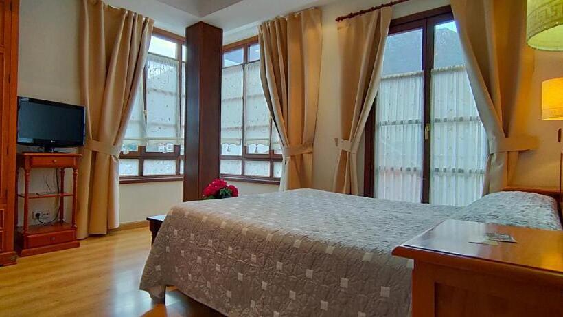 فندق Rural La Plaza