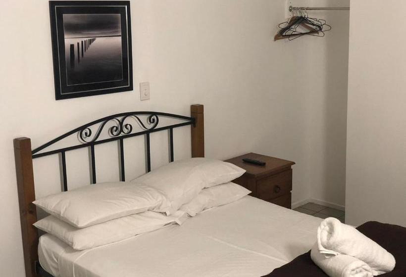 モーテル Airlie Waterfront Accommodation