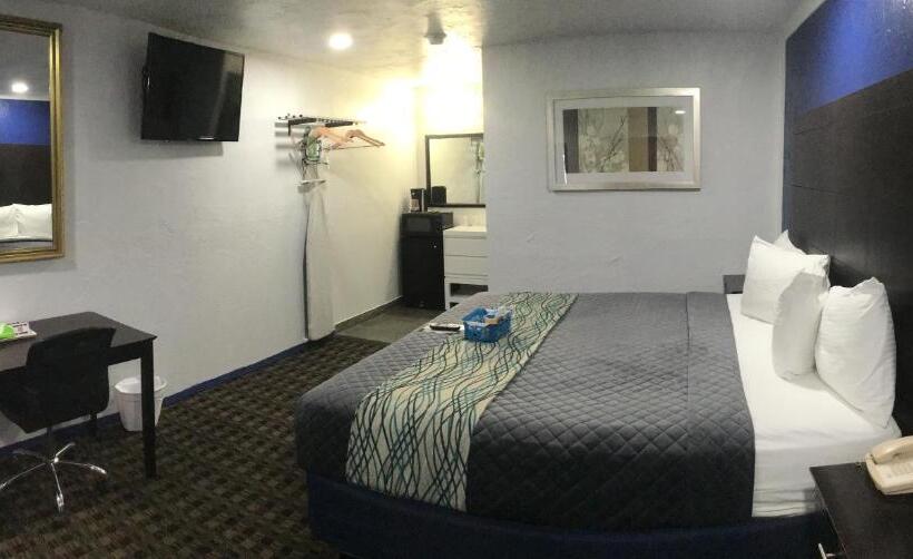 فندق على الطريق Budget Inn & Suites