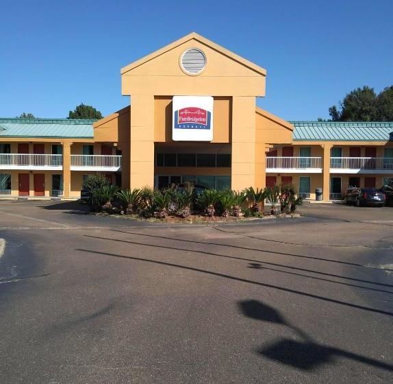 فندق على الطريق Fairbridge Inn Express Natchez