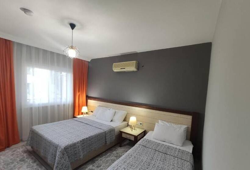 בית מלון כפרי Nostalgia World