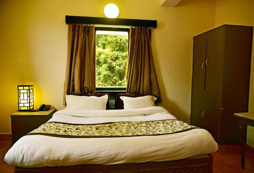 Курорт Xomotel Ranikhet Heights