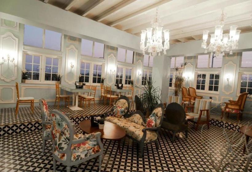 The Travotel Suites Nagpur