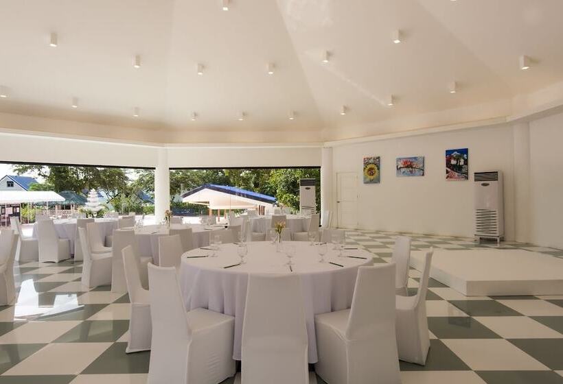 Ai World Park And Resorts