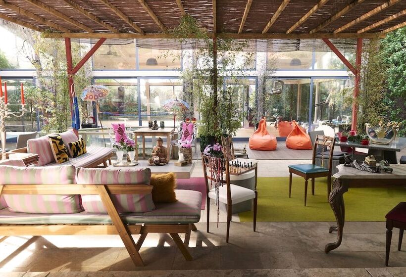 Общежитие Lucky S Guest House