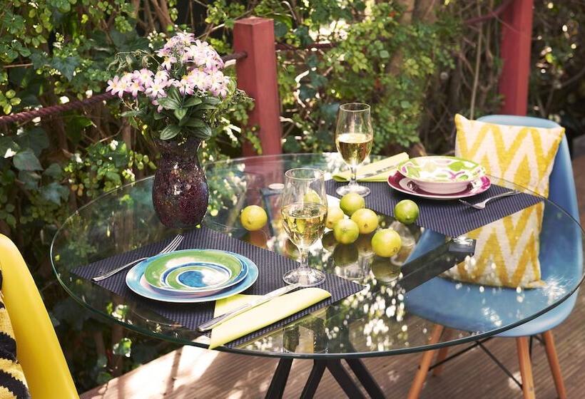 Общежитие Lucky S Guest House