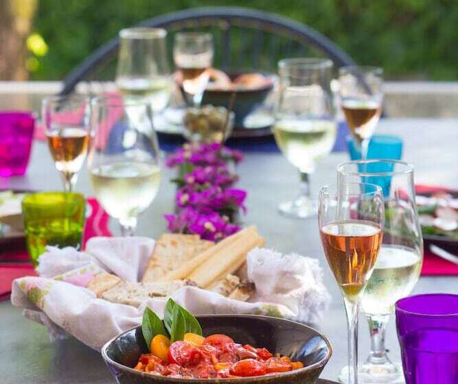 Общежитие Lucky S Guest House