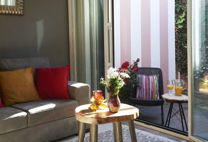 Общежитие Lucky S Guest House