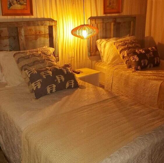 فندق صغير Punta Descartes