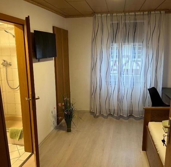 Bed And Breakfast Rheingauer Hof