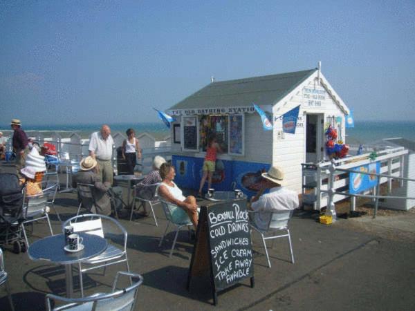 مبيت وإفطار The Albany Rooms Bexhill